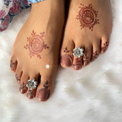 Antique Silver Flower Toe Ring