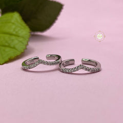 Sparkling Silver Crown Toe Ring