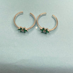 Sparkling Silver Flower Toe Ring