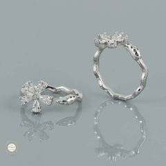 Sterling Silver Sparkling Flower Toe Ring