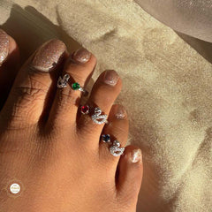 Sterling Silver Sparkling Graceful Swan Toe Ring