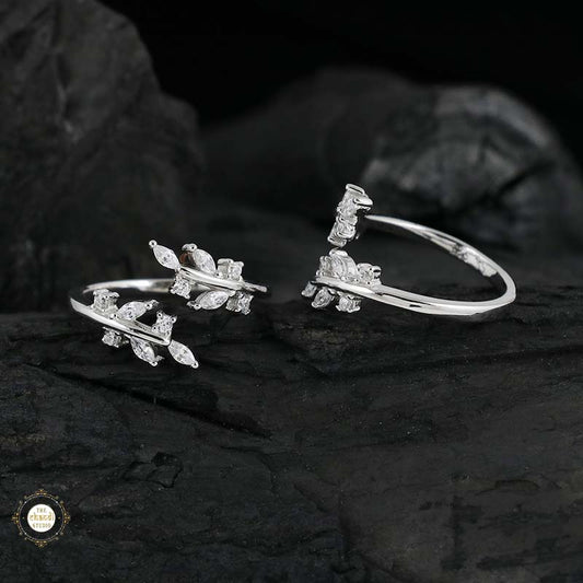 Sterling Silver Sparkling  Blossom Toe Ring