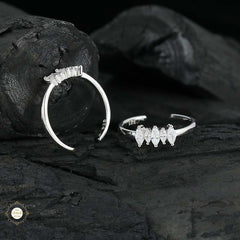 Sterling Silver Sparkling Grace Leaf Toe Ring