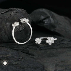 Sterling Silver Sparkling Blossom Toe Ring