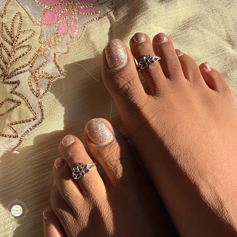 Buy Silver Lotus Toe Ring Online