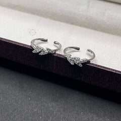 Sterling Silver Sparkling Leaf Toe Ring
