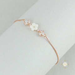 Sparkling Silver Blossom Lily Bracelet (Piece)