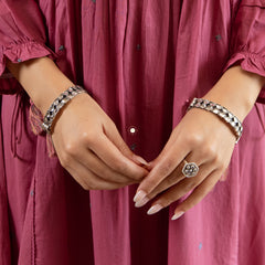 Soulful Sheesha Tilak Bangle (Piece)