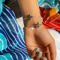 Floral Delight Stone Bangle (Piece)