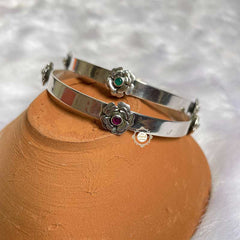 Exquisite Rose Bangle (Piece)