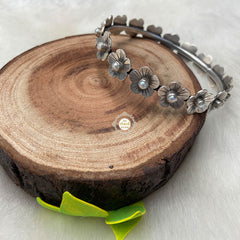 Jasmine Pearl Bangle (Piece)