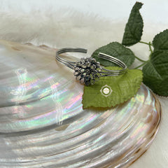 Timeless Floral Glass Cuff  (Piece)