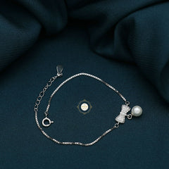Sparkling Treasure Bow Bracelet