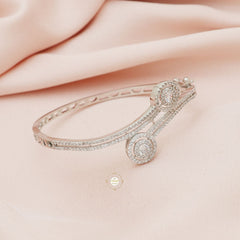 Sparkling Treasure Delicate Desire Cuff