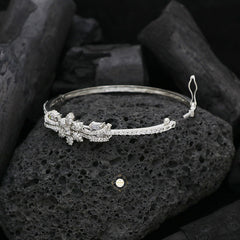 Sparkling Silver Openable Flaky Cuff