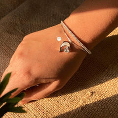 Sparkling Silver dolphin Heart Bracelet