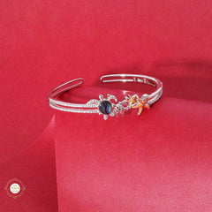 Sterling Silver Sparkling Starfish & Turtle bracelet
