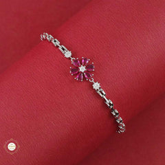 Sterling Silver Sparkling Flower bracelet