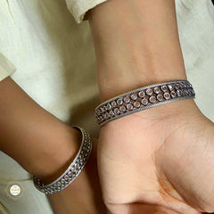 Sterling Silver Double Line Glass Bangle (Piece)