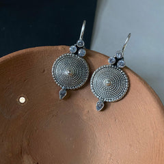 Lightweight Daana Earring