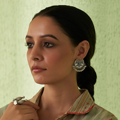 Bestseller Ruhaniyat Pearl Rawa Earring