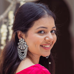 Dreamy Pearls Of Joy Earring