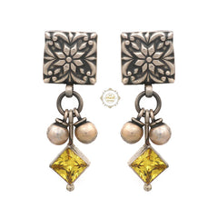 Noor Ghungroo Square Stone Earring
