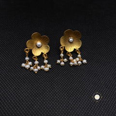 Jasmine Pearl Earring