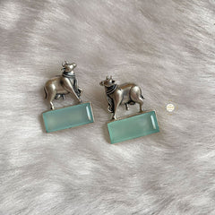 Nandi Earring