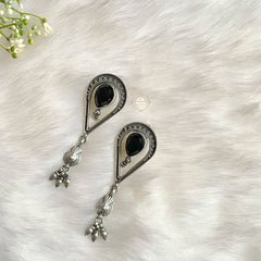 Noor Tilak Ghungroo Earring
