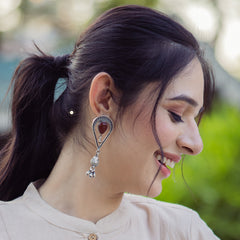 Noor Tilak Ghungroo Earring