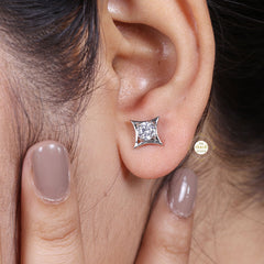 Sparkling Silver Classic Everyday Stud