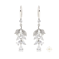 Sparkling Silver Blooming Flower Earring