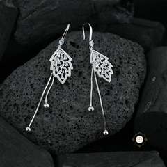 Sparkling Silver Leaf Dangle Earring