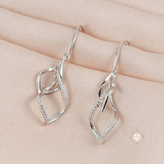 Sparkling Silver Delicate Dangles Earring