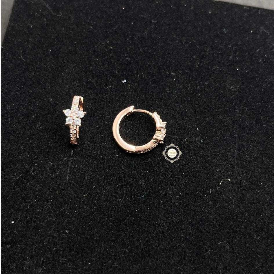 Sterling Silver Sparkling Floral Earring