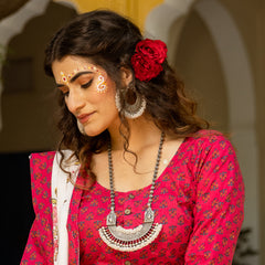 Chaand Necklace With Freshwater Pearls