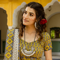 Chaand Necklace With Freshwater Pearls