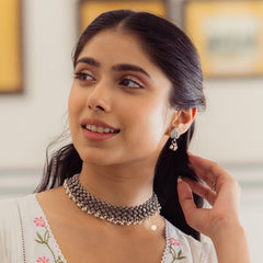 Ruhaniyat Rawa Pearl Necklace Set