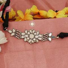 Ruhaniyat White Glass Choker Necklace