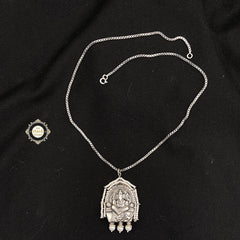 Utsav Ganesha Pearl Necklace