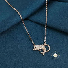 Sparkling Silver Gleaming Silver Fish Necklace