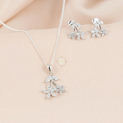 Sparkling Silver Treasure Necklace Set