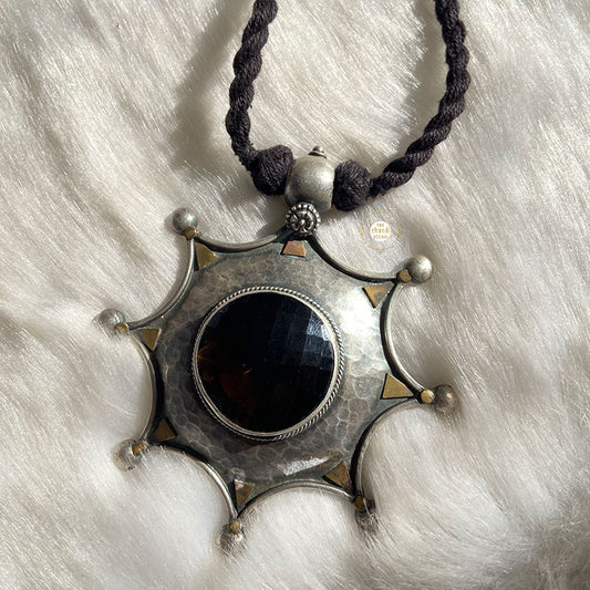 Sitara Thread Necklace