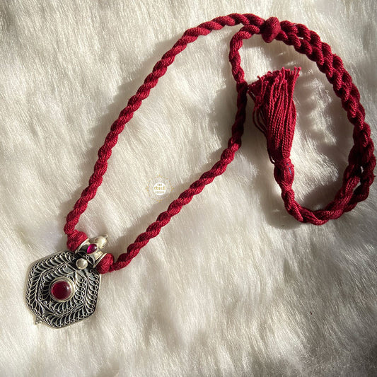 Chakra thread necklace