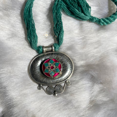 Floral Crest Thread Necklace