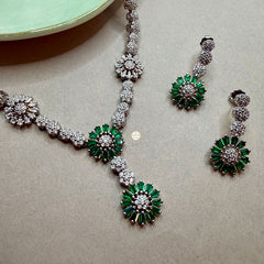 Sparkling Silver Aqua Dew Necklace Set