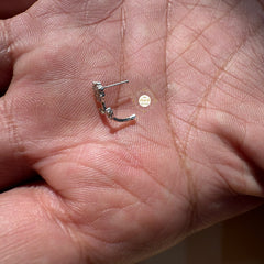 Sparkling Silver Flower Nose Pin (Wired)