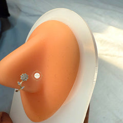 Sparkling Silver Flower Nose Pin (Wired)