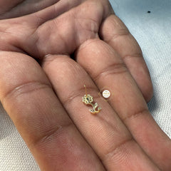 Sparkling Silver Flower Nose Pin (Wired)